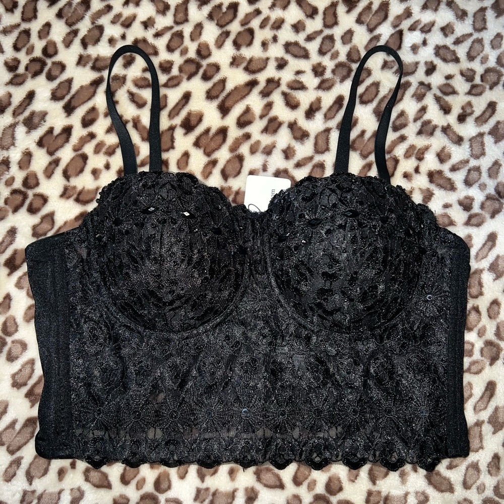 Black crop corset